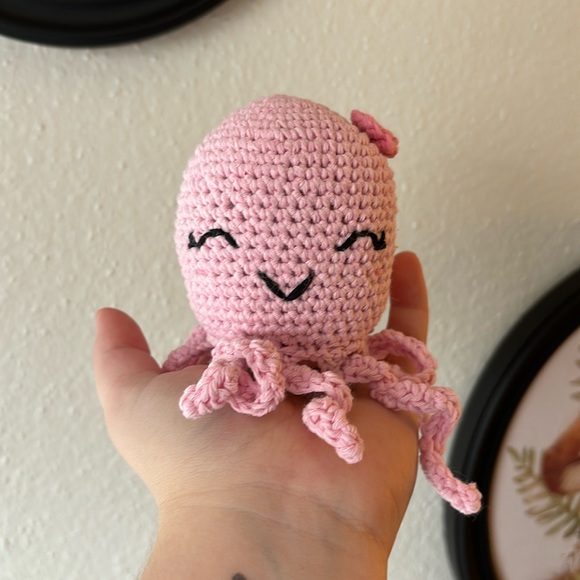 Molly The Octopus - Picture 1 of 4